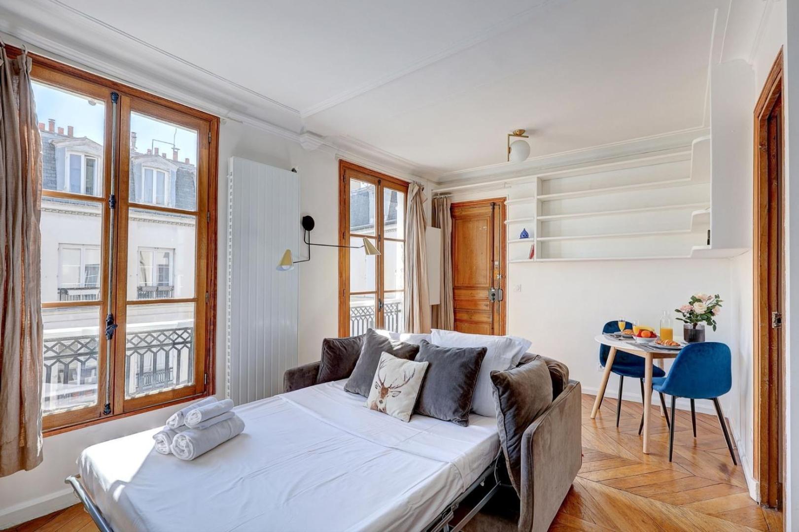 Appartement Bnbnook - Bright 1br - Bastille & Place Des Vosges Parijs